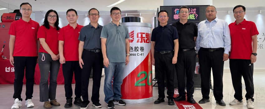 樂凱膠片國慶亮相保定萬博廣場，8天沉浸式體驗點燃市民光影熱情